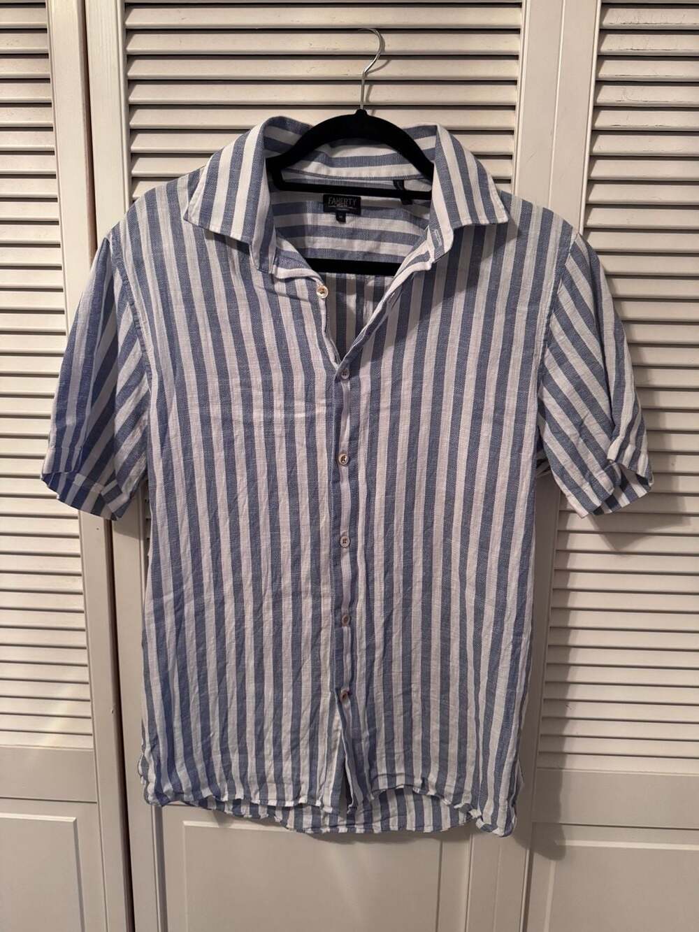 Faherty Reserve Short Sleeve Button Down Shirt Blue White Striped Size M